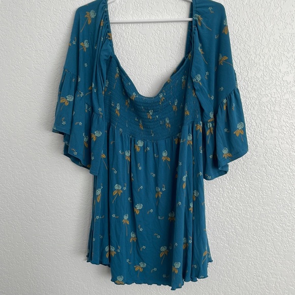 Free People Lana smocked off-the-shoulder top - Picture 2 of 6